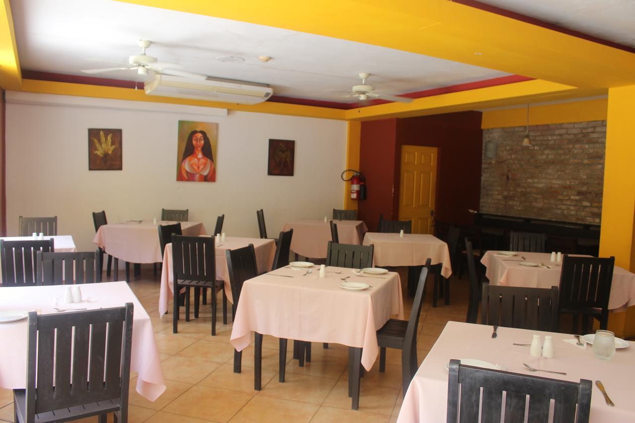 Altamont West Hotel Montego Bay Exterior foto